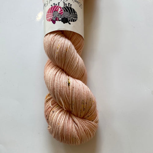 Dina’s Home of Crafts fingering 4ply Peach Sorbet