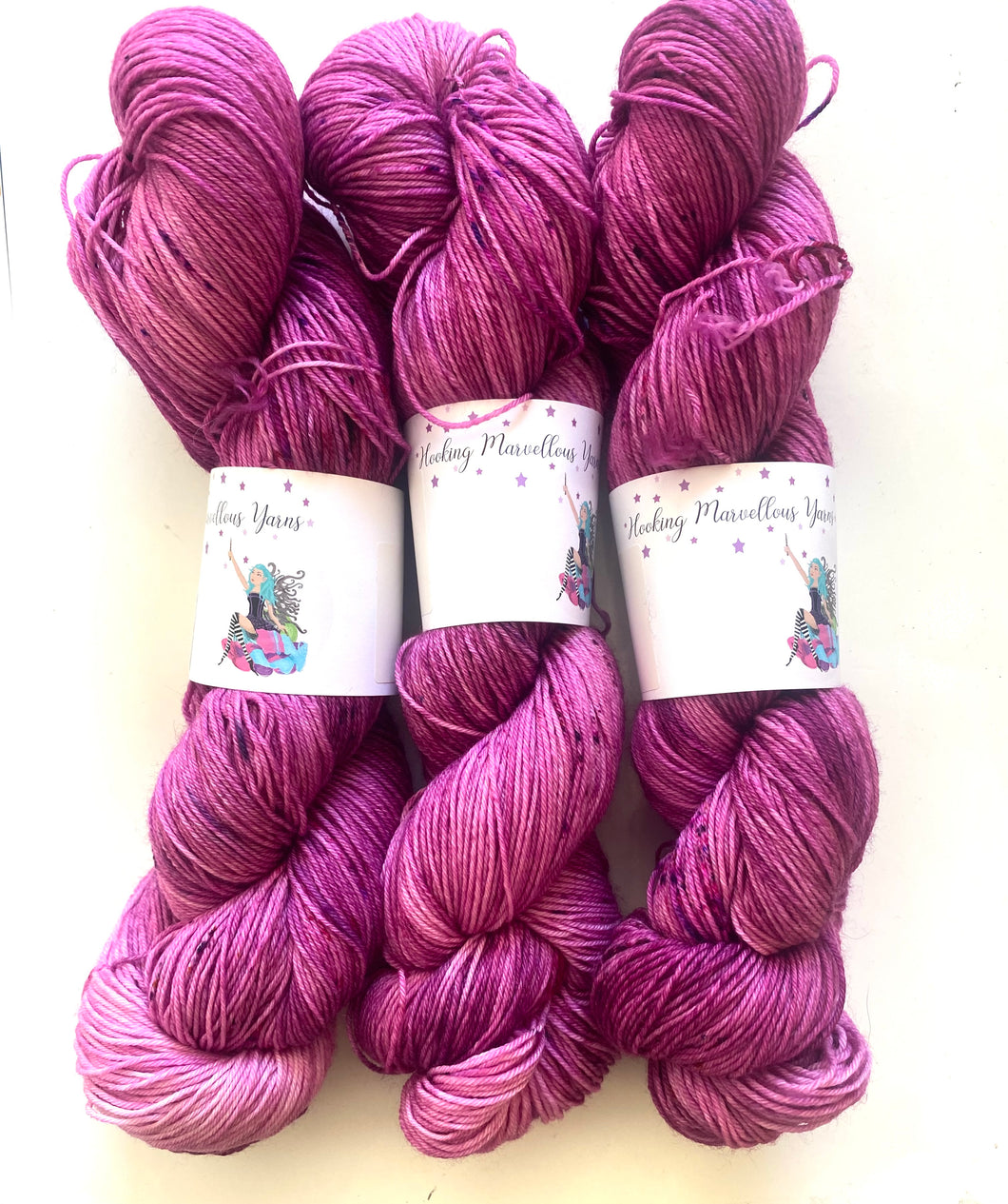 Hooking Marvellous Yarns Berry Pinks